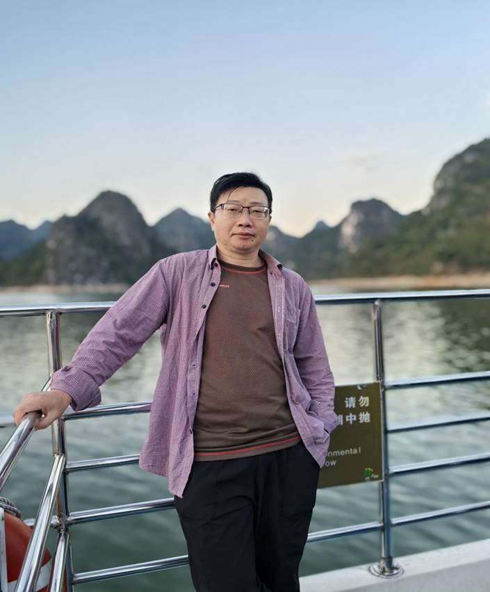 9664E2117A4B965D49688E8557887B7B